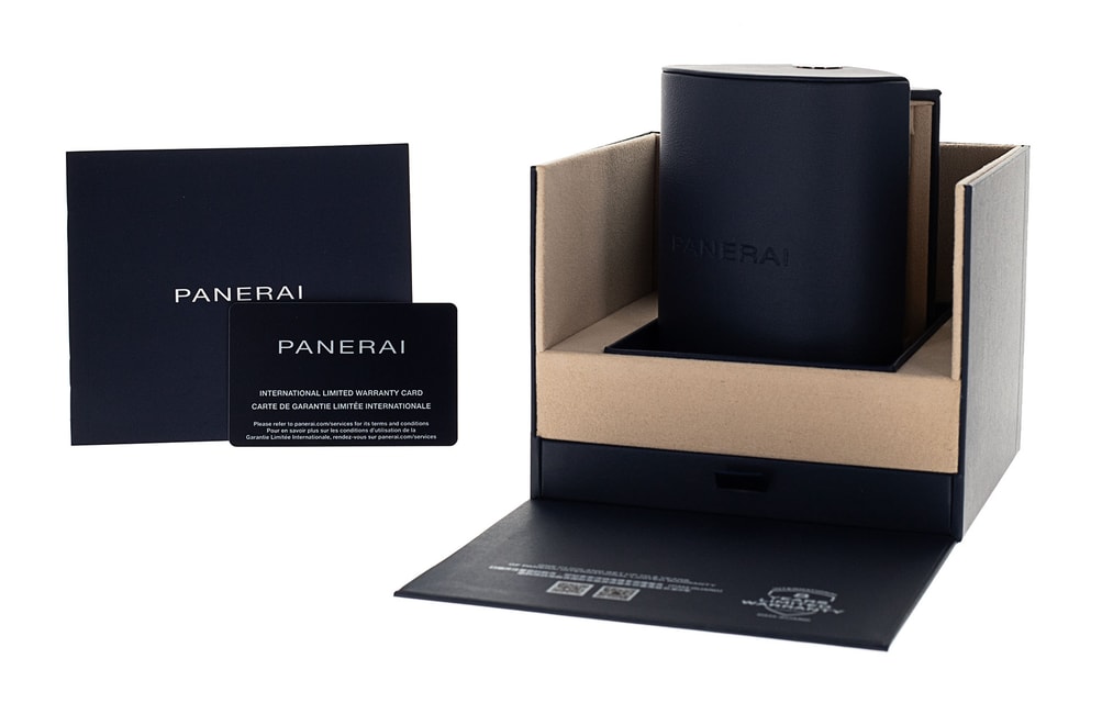 Panerai Submersible QuarantaQuattro PAM01518 Image 4